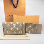 Cartera Louis Vuitton - Imagen 2