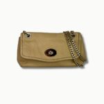 Cartera Coach
