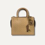 Cartera Coach