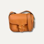 Cartera Coach